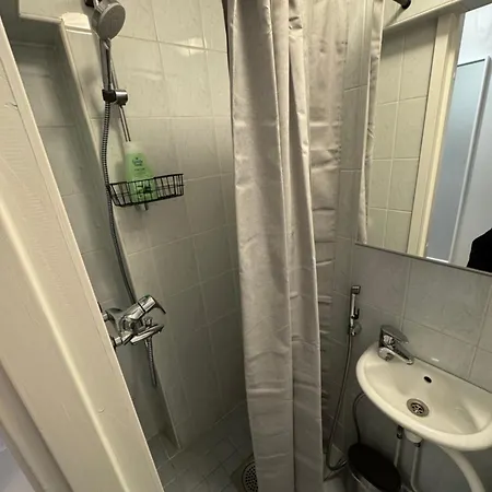 Bright Renovated In Apartmán Tampere